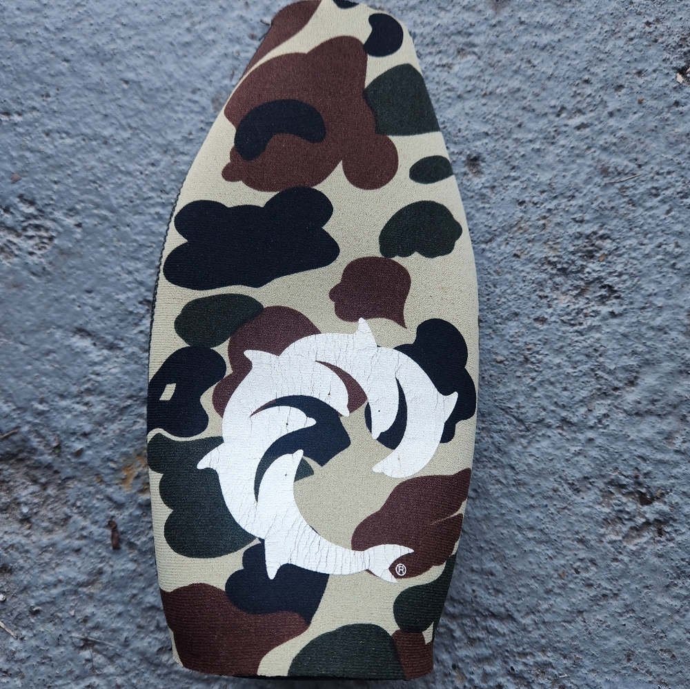 WRV Camo 40oz Koozie